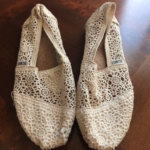 TOMS flats